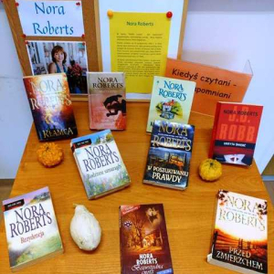 Wystawa ksiażek autorki w bibliotece w Przecławiu